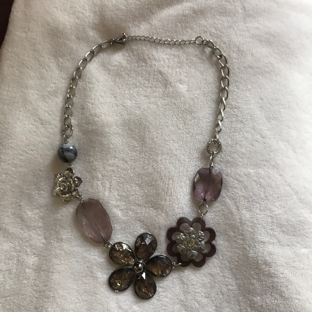 Oversized statement necklace - purple flowers